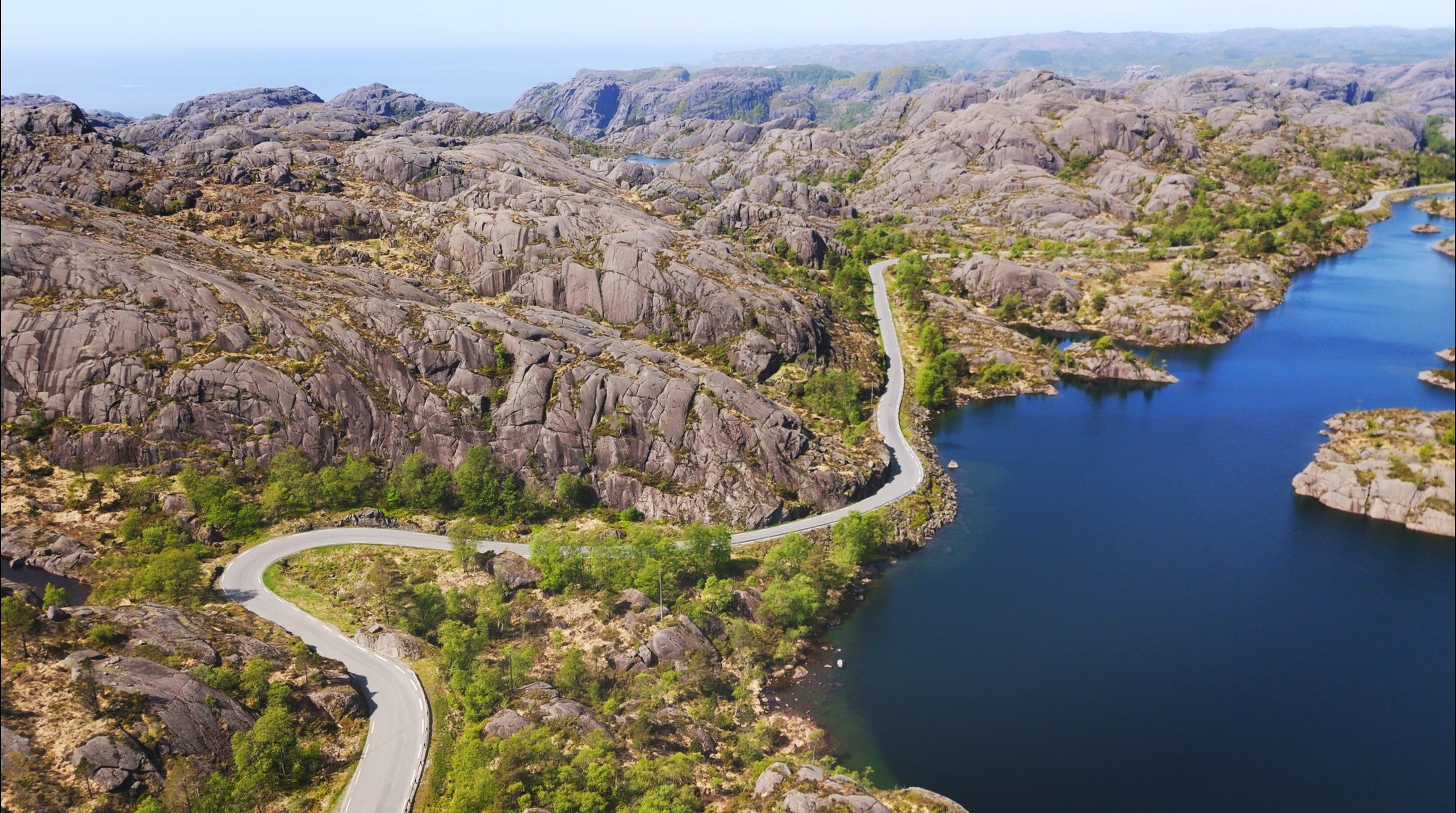 Cap Nord à moto — 10 000 km en solo sur Honda NT1100