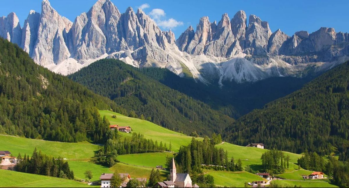 Road trip moto solo Dolomites et Slovénie 2026 — cols et paysages alpins du nord de l'Italie